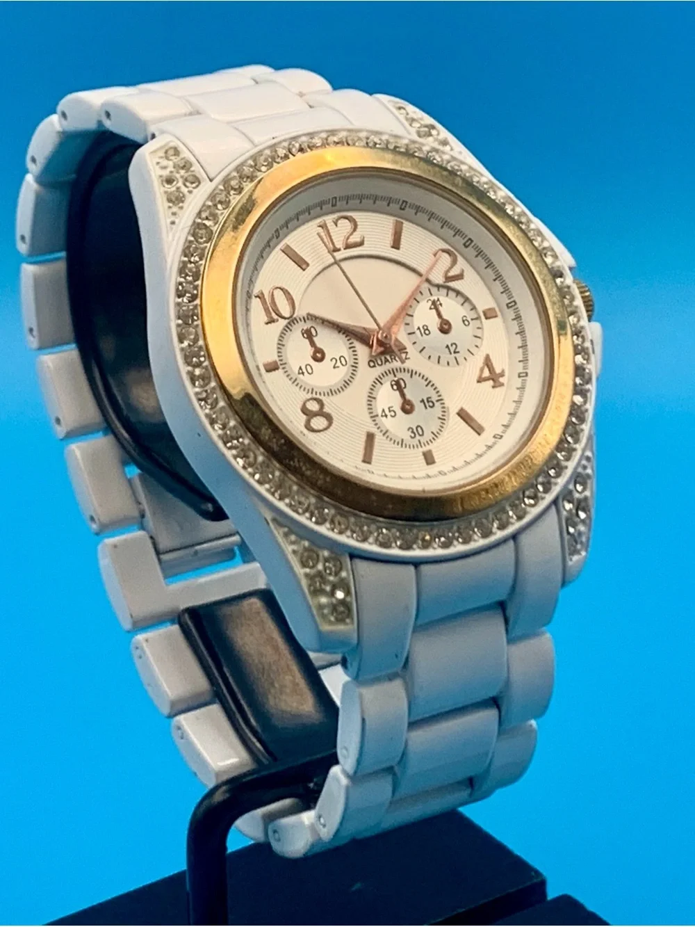 TARGET Women’s Quartz Bracelet Wristwatch Crystals Faux Subdials Works New Batt